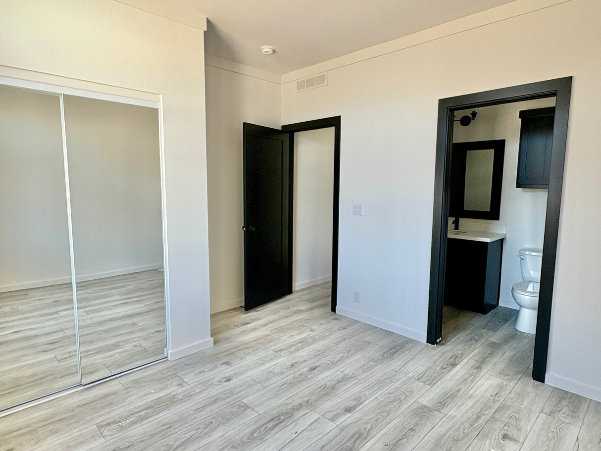 Pacific Bright Star Model 4 CR4- 2BD & 2BA 750 SQFT