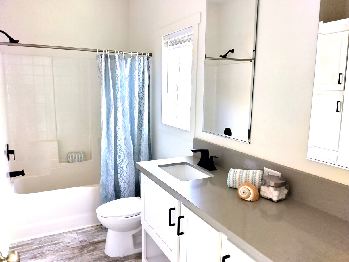 Pacific Chili SM 2- 2BD & 2BA