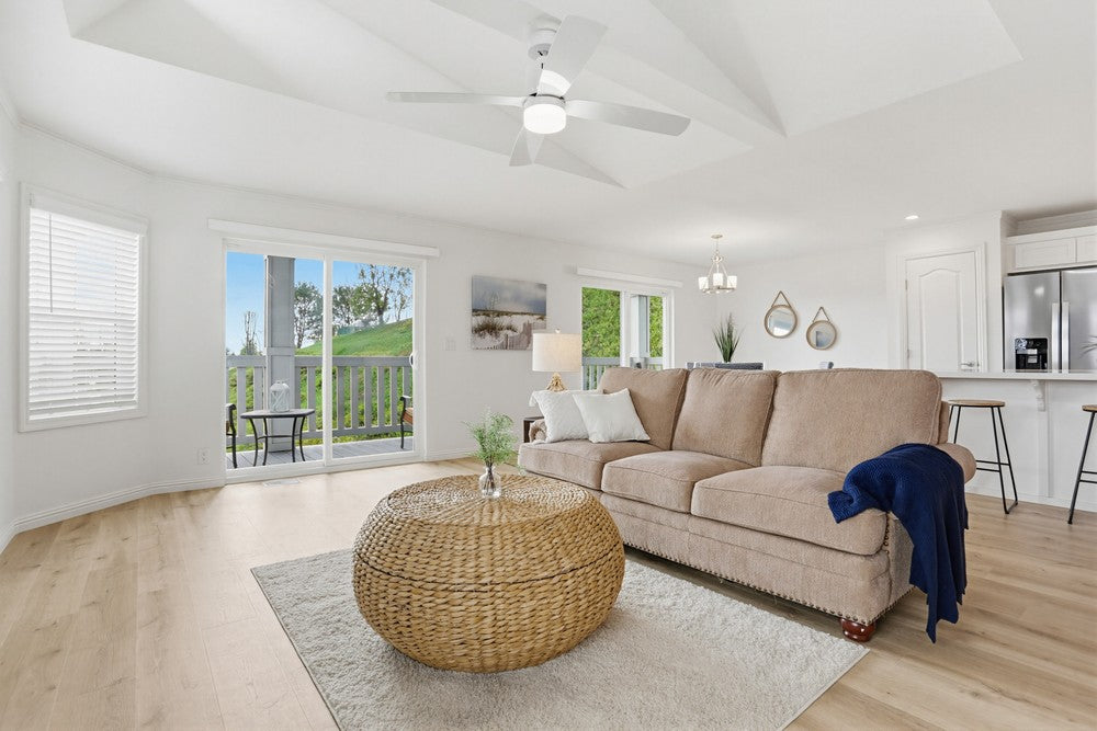 Rancho Escondido, Space 348
