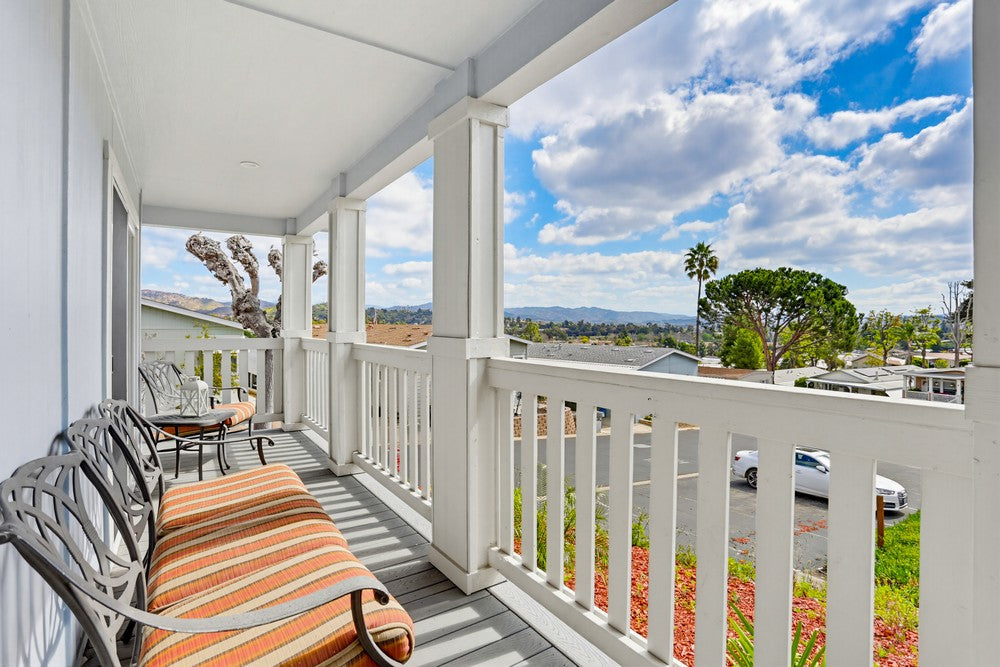Rancho Escondido, Space 348