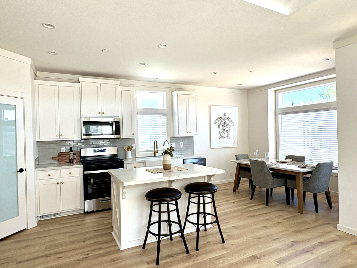 Pacific Triumph Model 3 CR3- 2BD & 2BA 1,237 SQFT