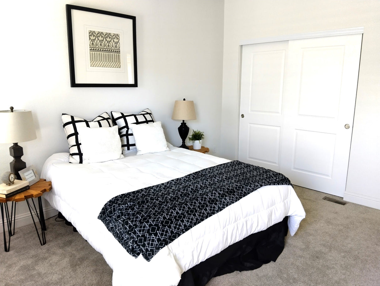 Pacific Vegas 5 SM1- 3BD & 2BA