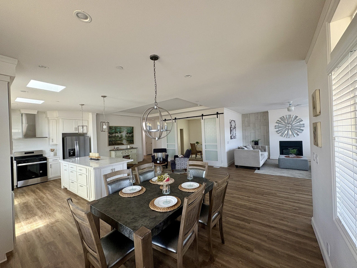 Pacific Trio SM6- 3BD & 2BA 2,130 SQFT