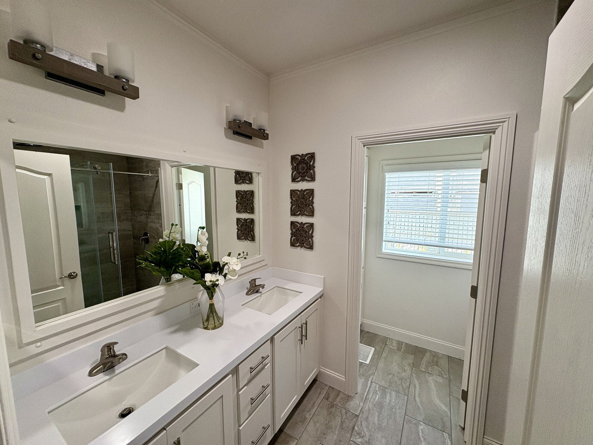 Pacific Trio SM6- 3BD & 2BA 2,130 SQFT