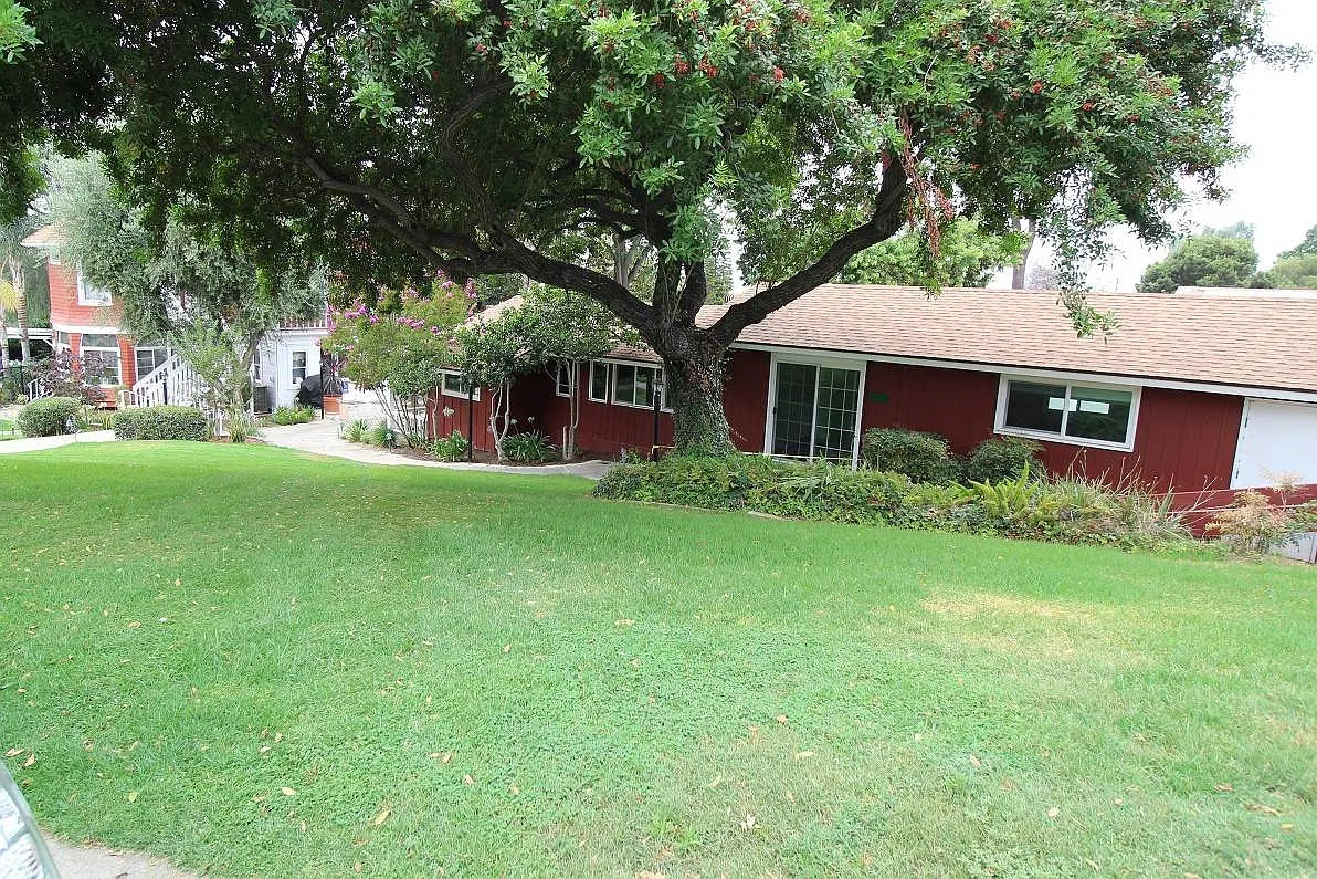 Pepperwood, Space 11