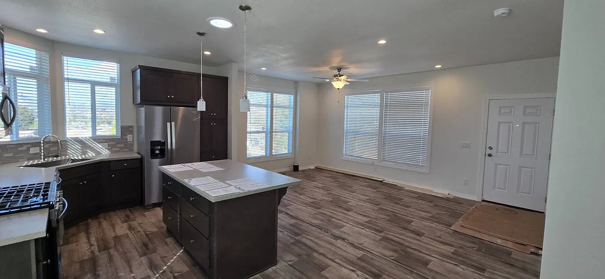 Terrace Views, Space 5