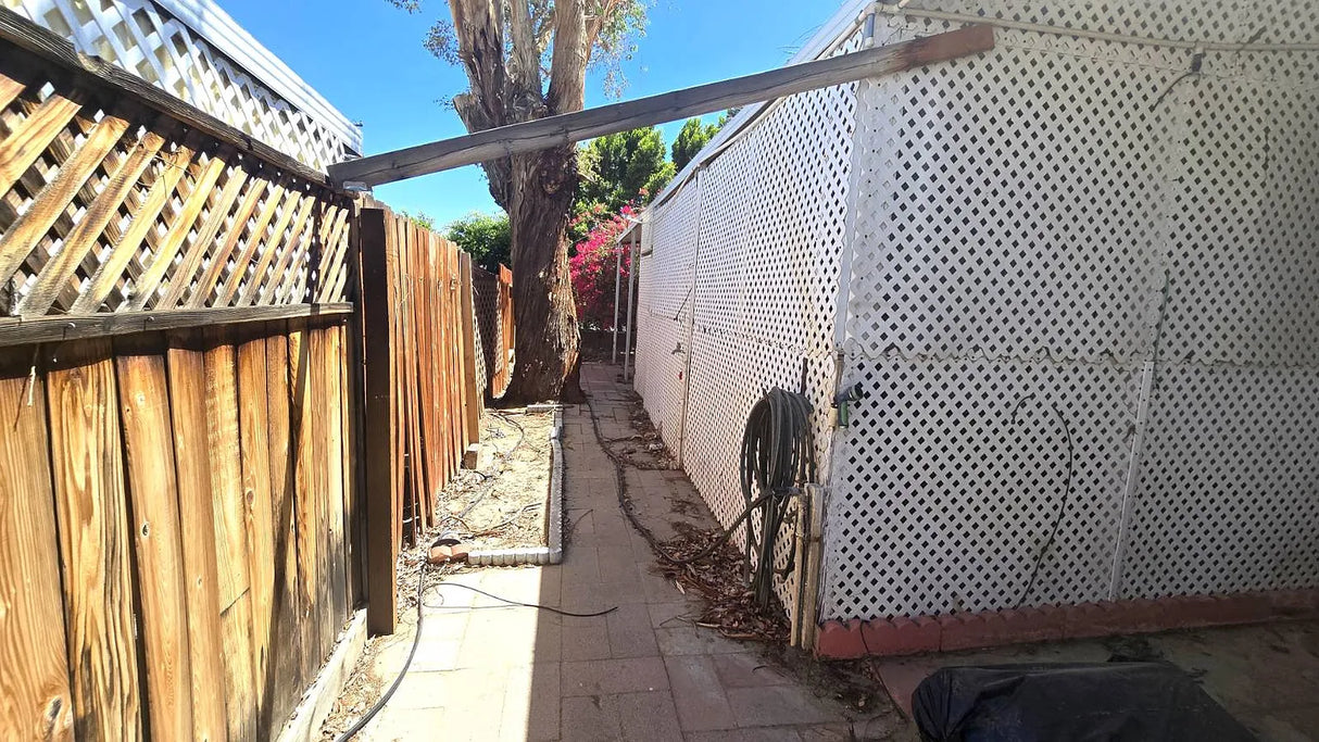 Palm Drive Court, Space D2