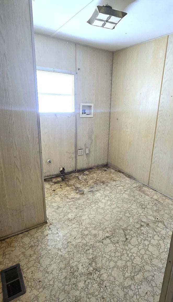 Palm Drive Court, Space D2