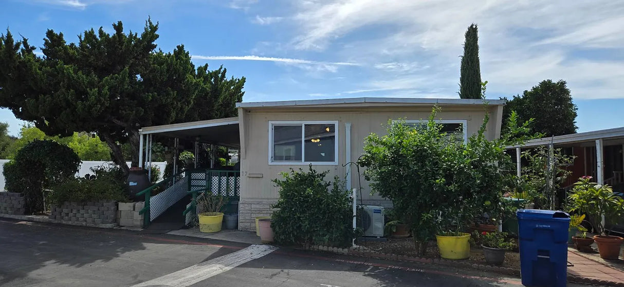 Santee Mobile Estates, Space 17