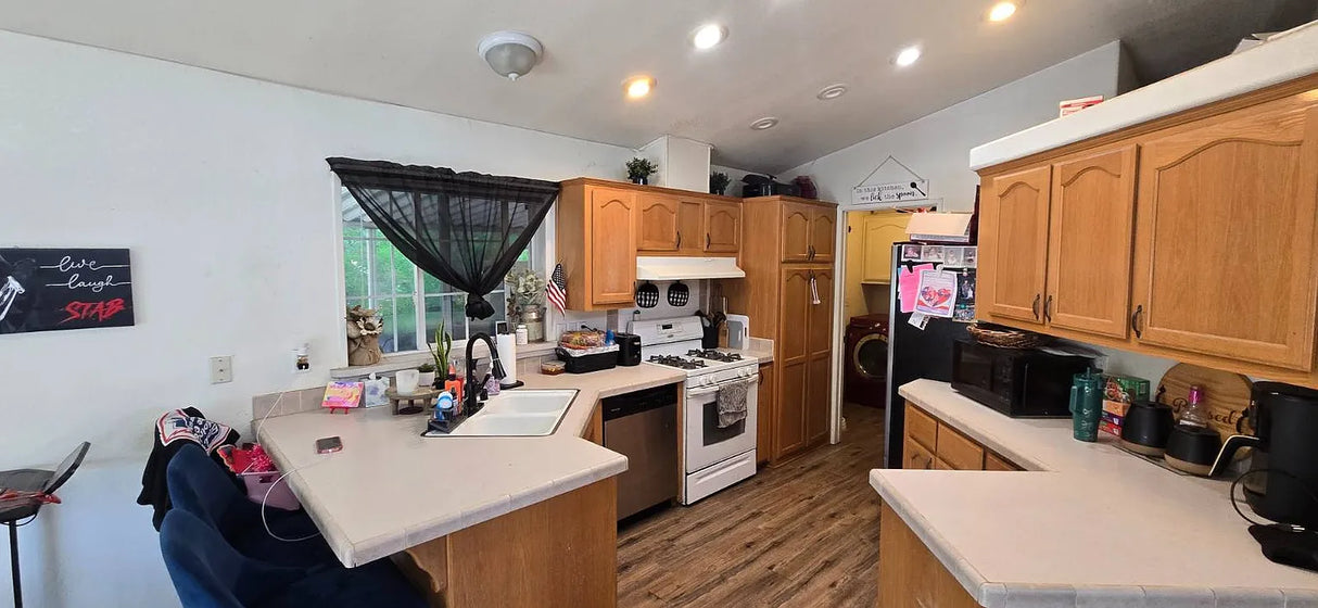 Rancho La Vista, Space 3