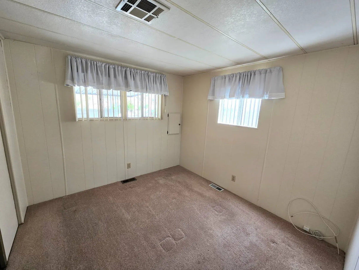 Pepperwood, Space 11