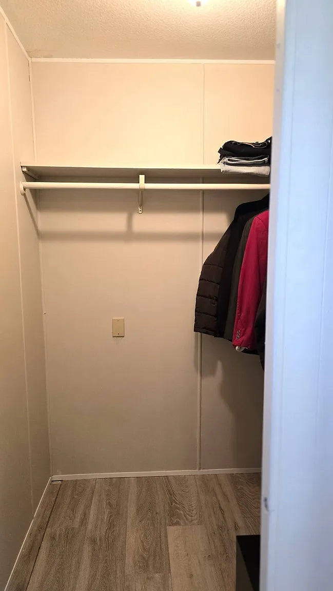 Palm Drive Court, Space D12