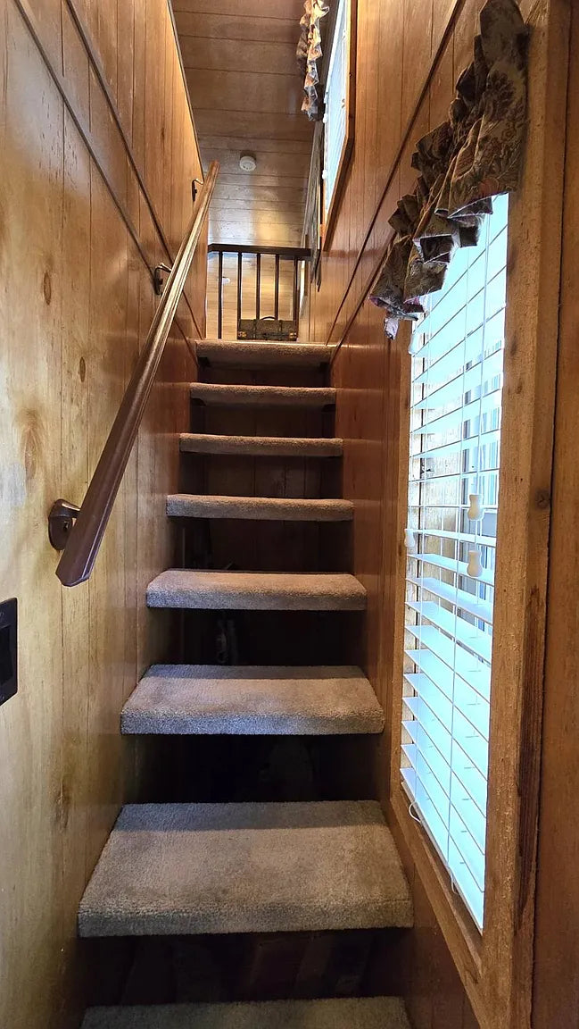 Big Bear Mobile Estates, Space RV2