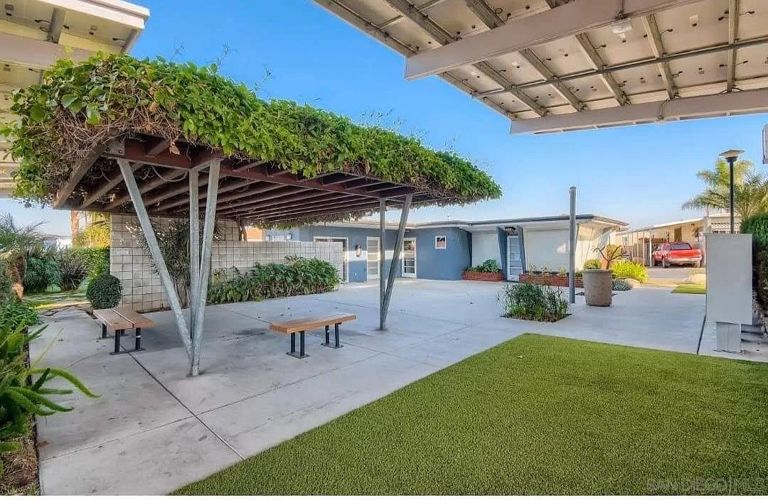 Bayside Palms Space 55