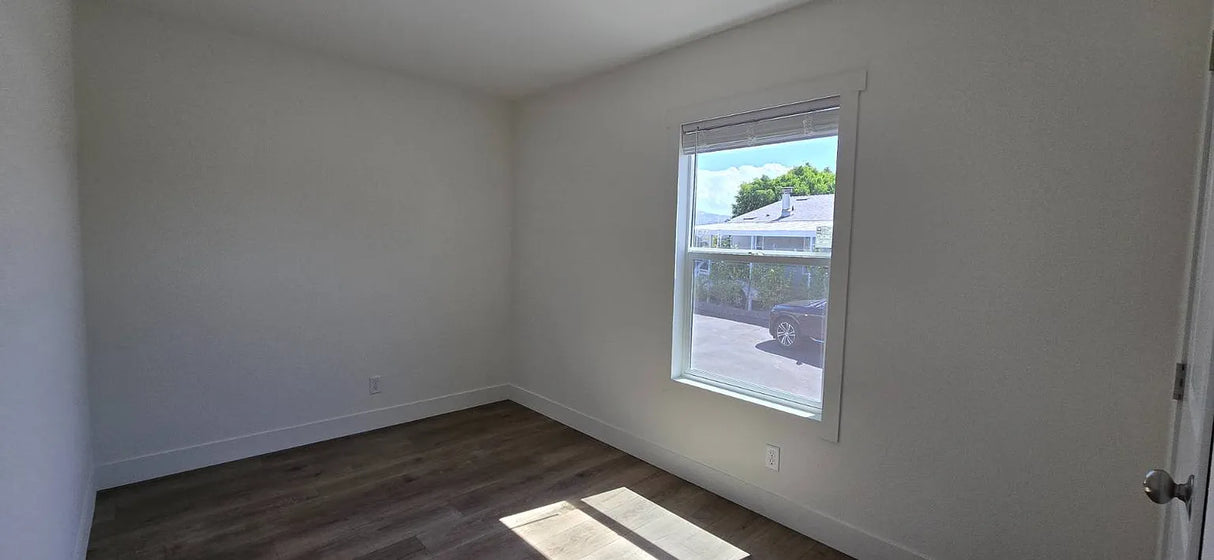 Terrace View, Space 117