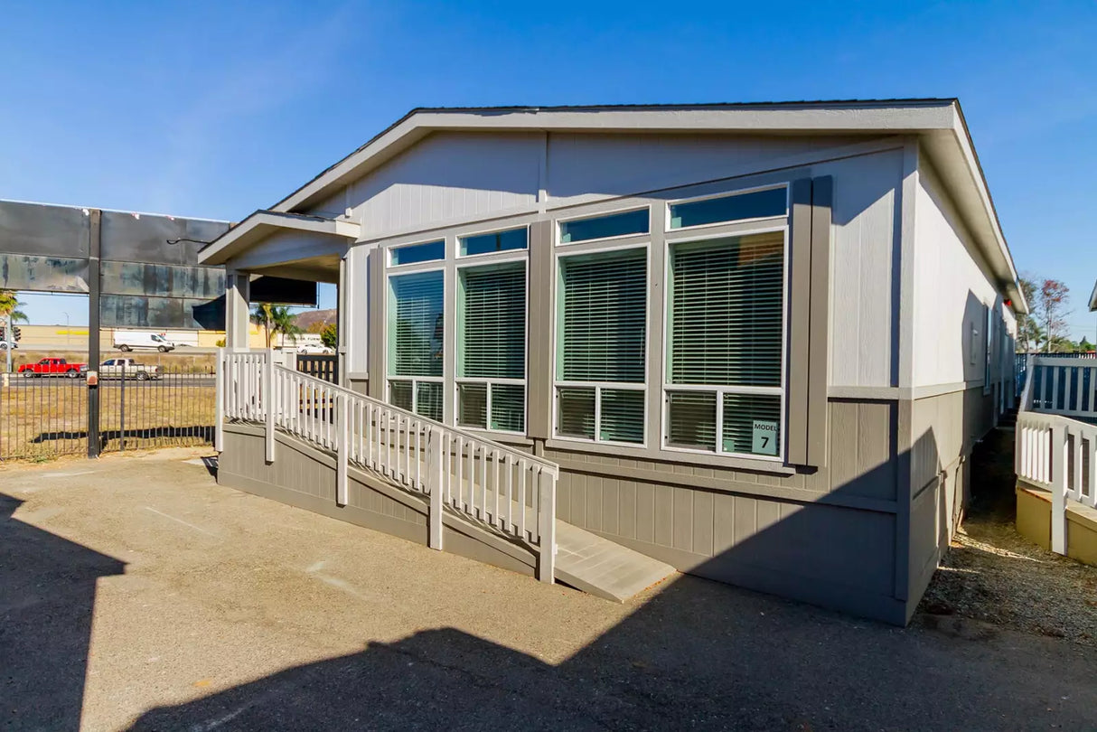 Pacific Trio SM6- 3BD & 2BA 2,130 SQFT