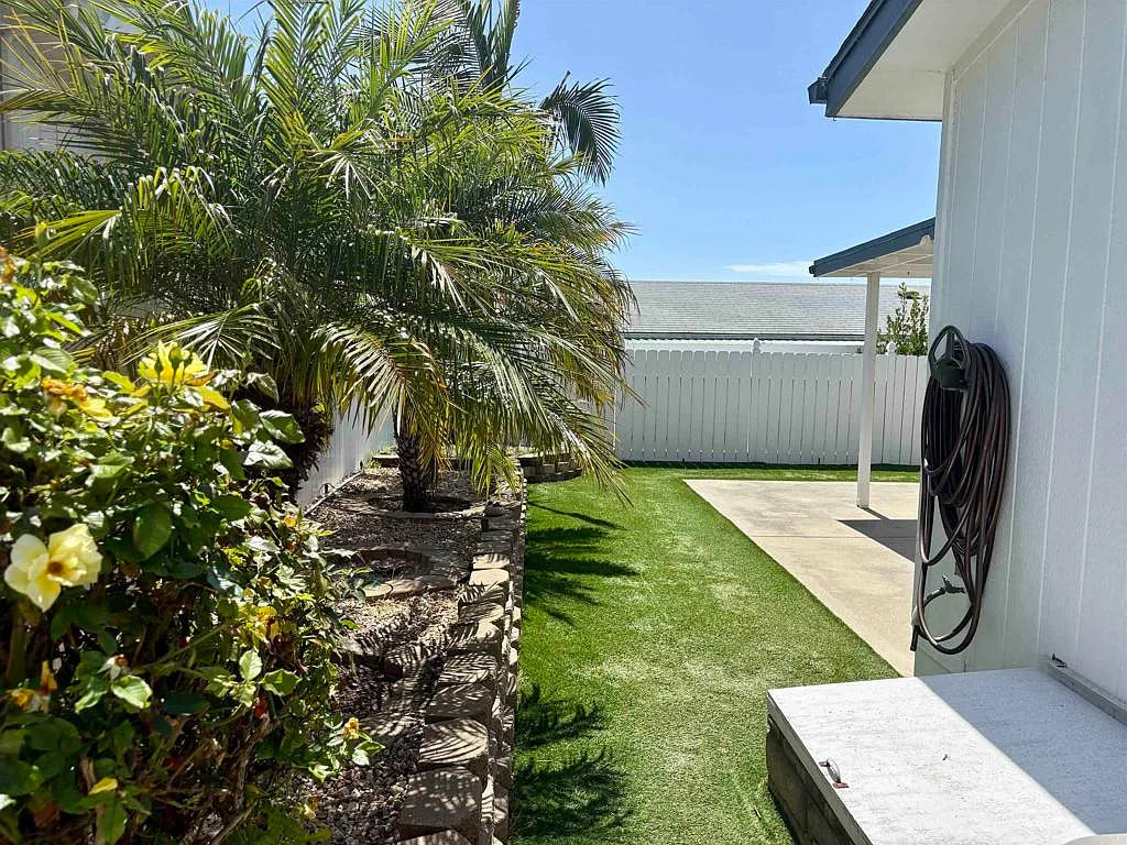 Vista Del Mar, Space 629