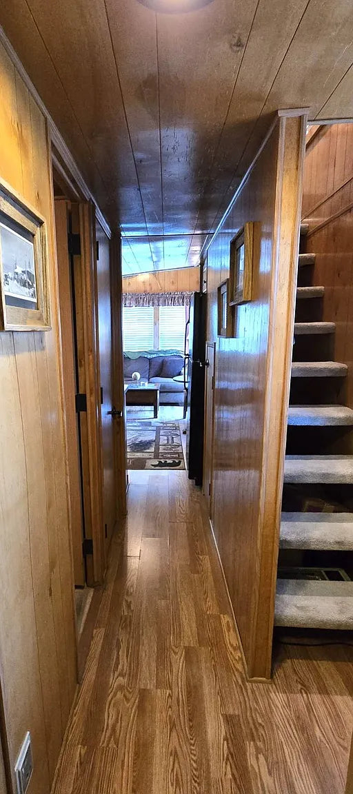 Big Bear Mobile Estates, Space RV2