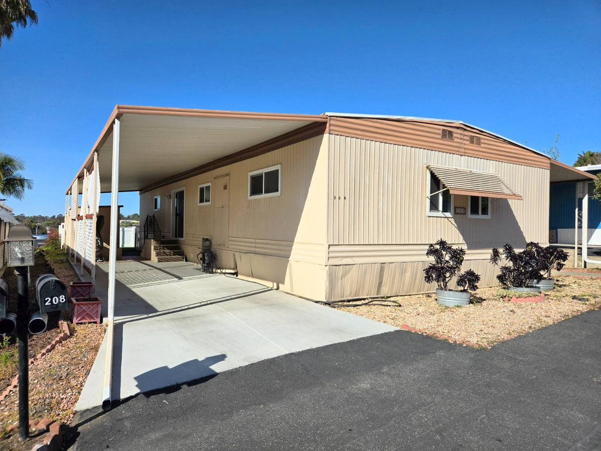 Grandview Terrace, Space 208
