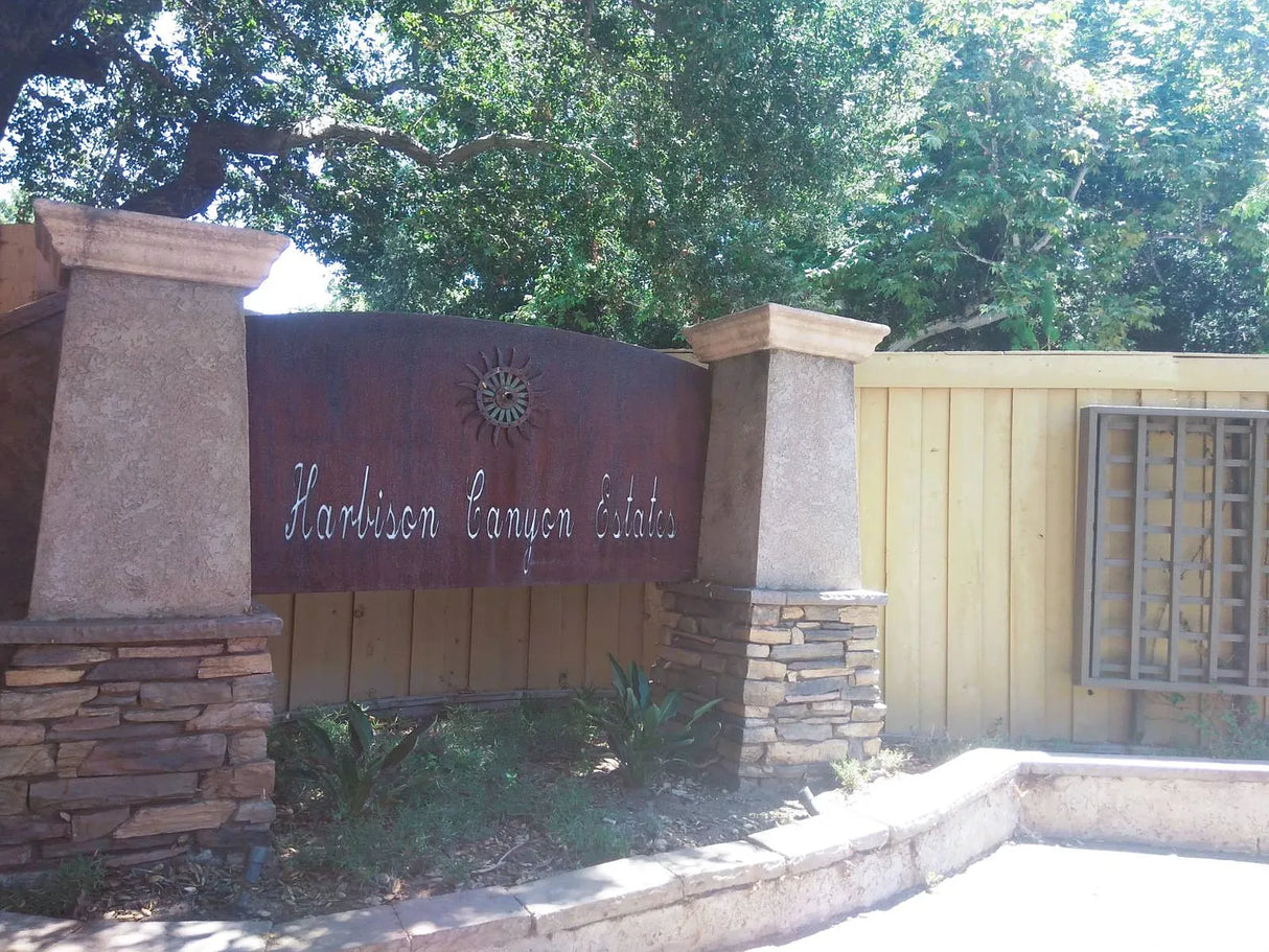 Harbison Canyon Estates, Space 77