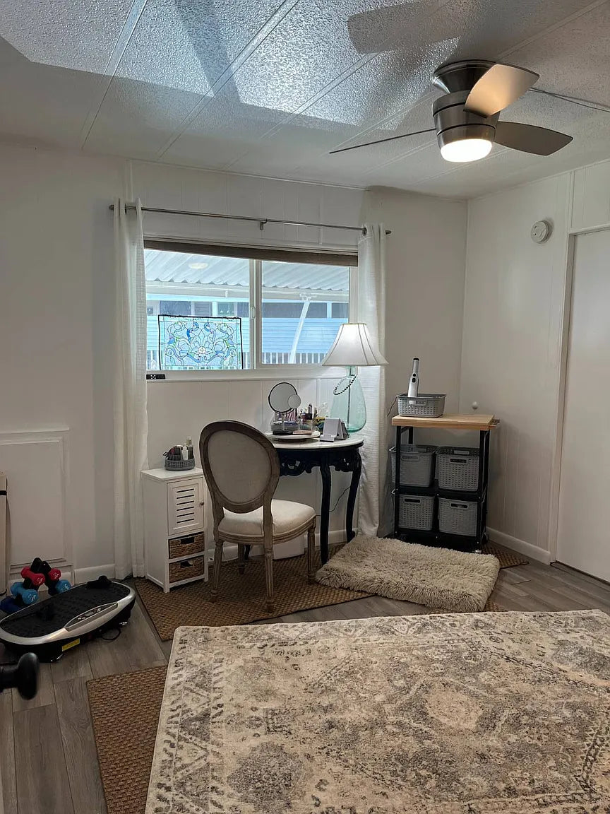 Forest Gardens, Space 221