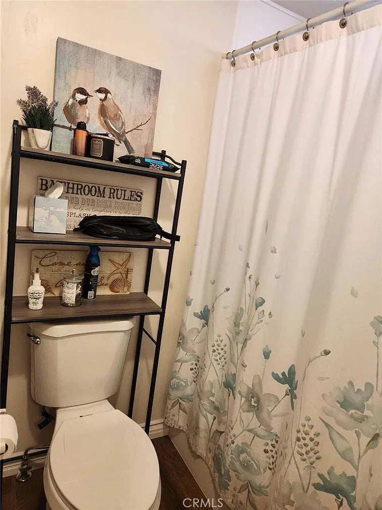 The Colony, Space 69