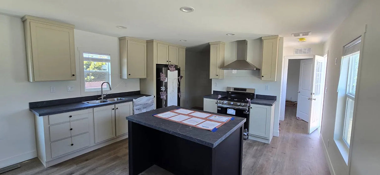 Terrace View, Space 117