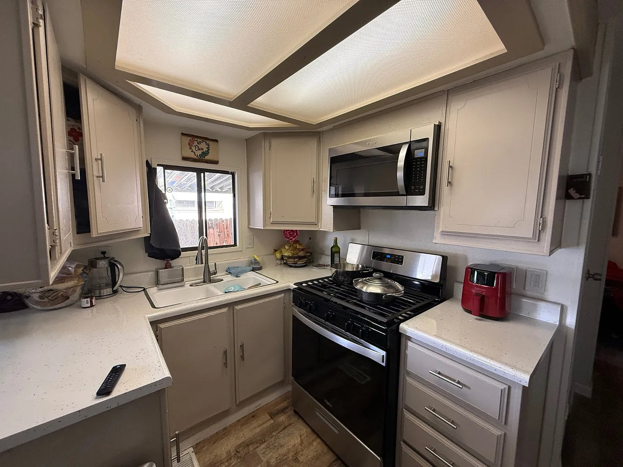 Oasis Hot Springs, Space 65