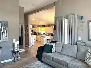 Cypress Hills, Space 66