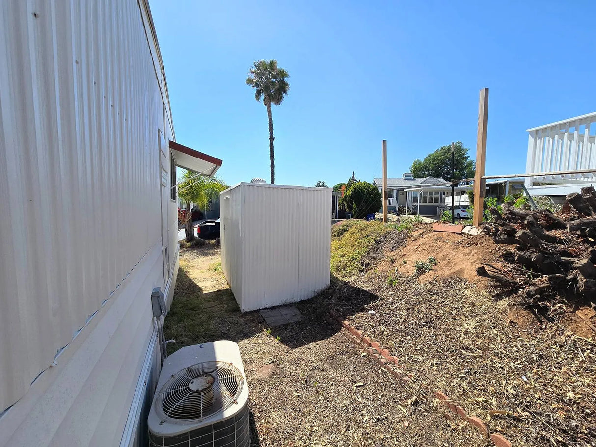 Pepperwood, Space 177