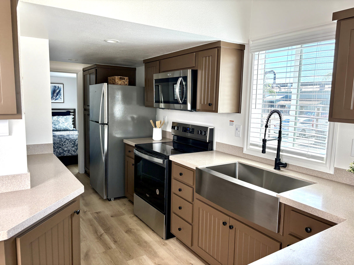 Pacific Haven Model 5 CR5- 1BD & 1BA 382 SQFT