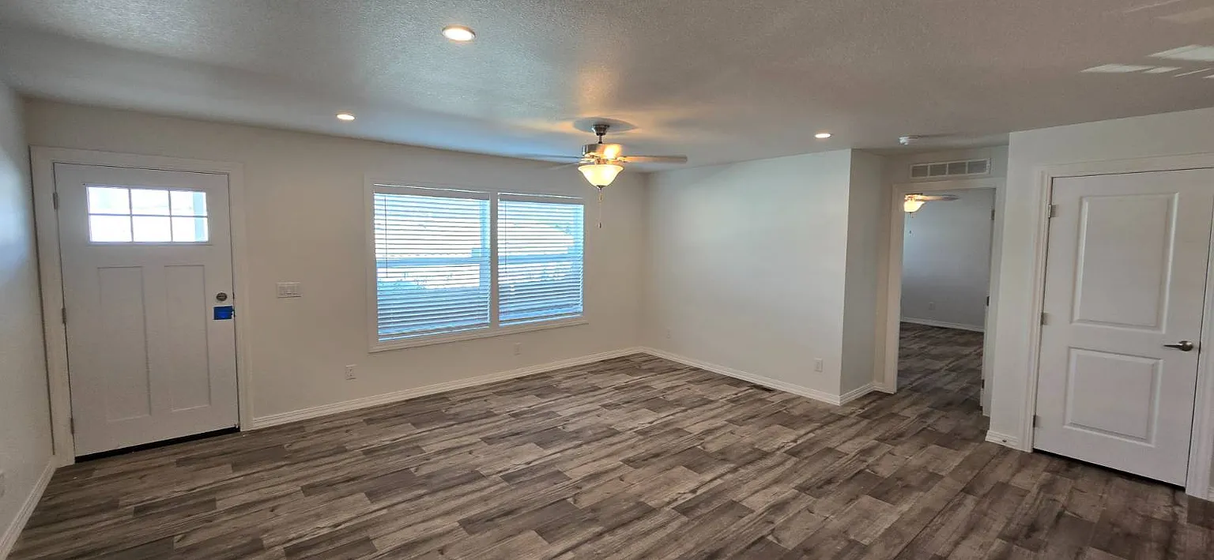 Terrace View, Space 72