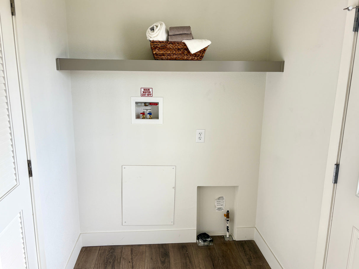 Pacific New Age SM9- 3BD & 2BA 1,188 SQFT