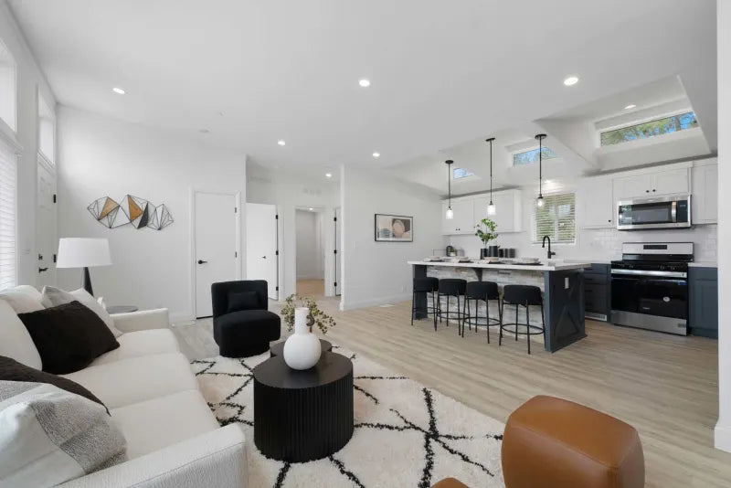 Pacific Freedom Model 2 CR2- 3BD & 2BA 1,041 SQFT