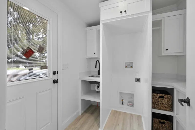 Pacific Freedom Model 2 CR2- 3BD & 2BA 1,041 SQFT