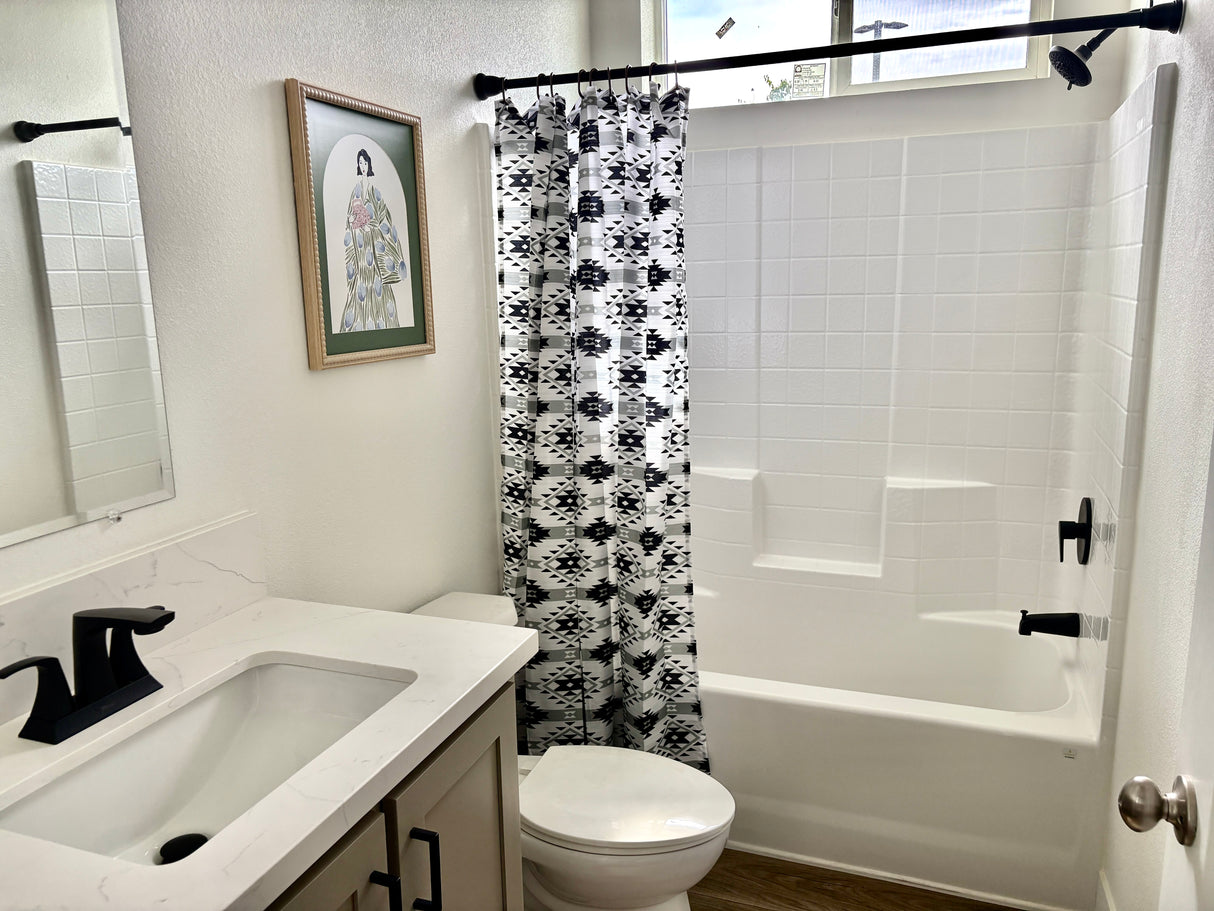 Pacific New Age SM9- 3BD & 2BA 1,188 SQFT