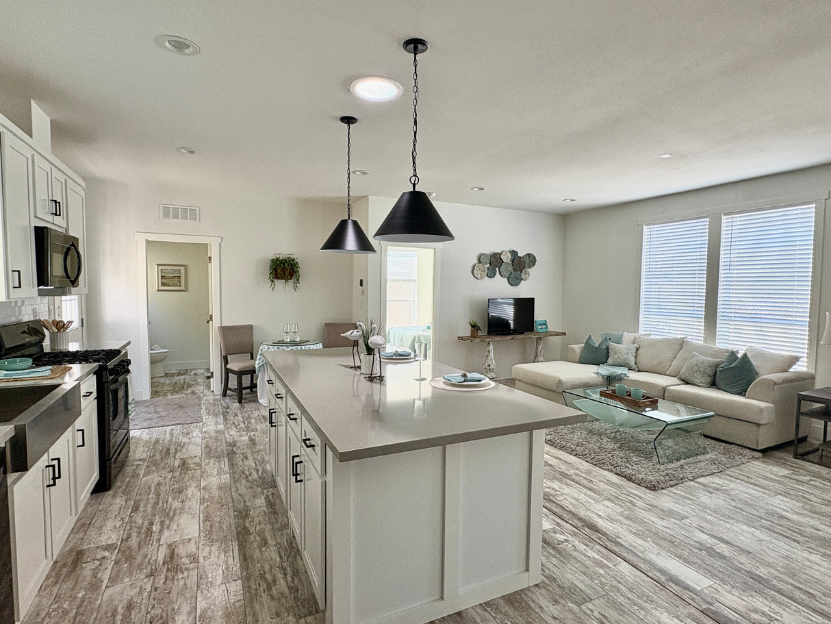 Pacific Chile SM 2- 2BD & 2BA 1,175 SQFT
