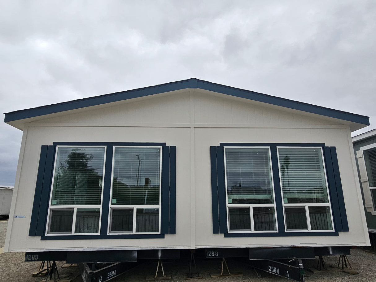 Pacific Oceania Model - 3BD & 2BA 1,493 SQFT