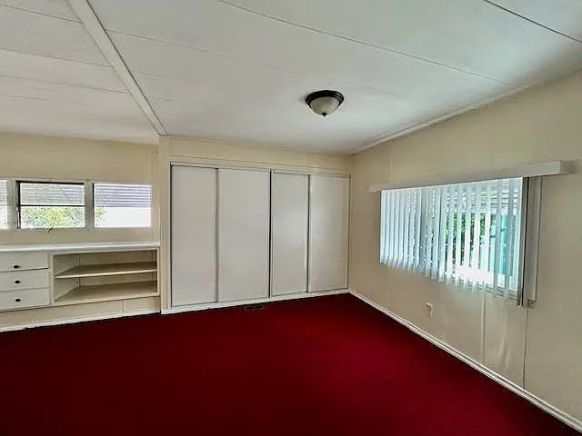 Imperial Park, Space 199