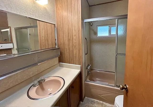 Valley Oaks, Space 157