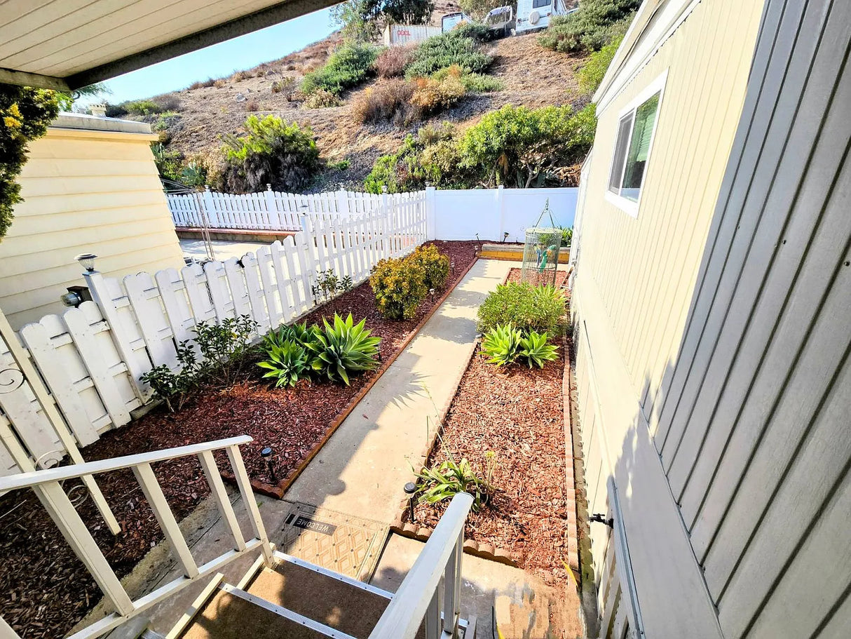 Pepperwood, Space 2