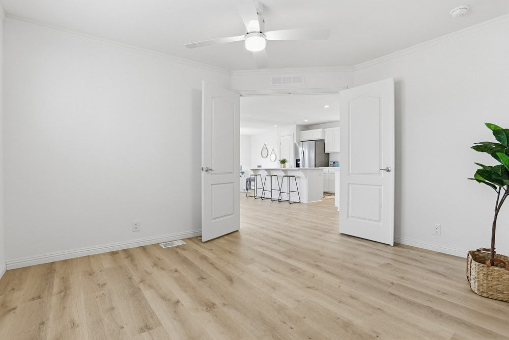 Rancho Escondido, Space 348