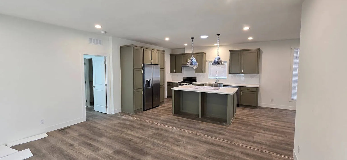 Terrace Views, Space 19