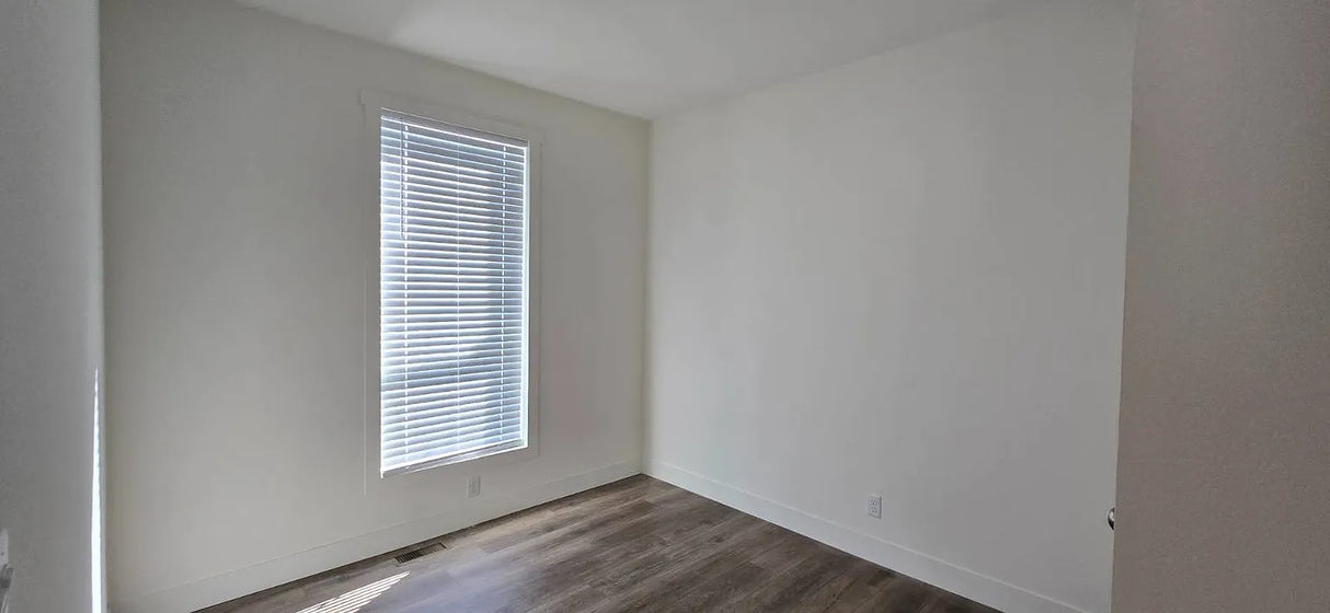 Terrace Views, Space 19