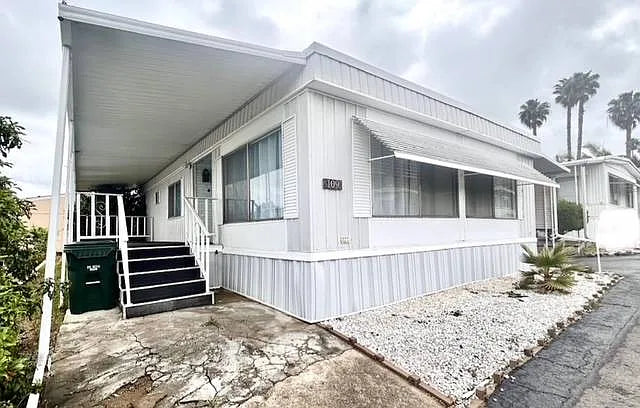 Grandview Terrace, Space 109