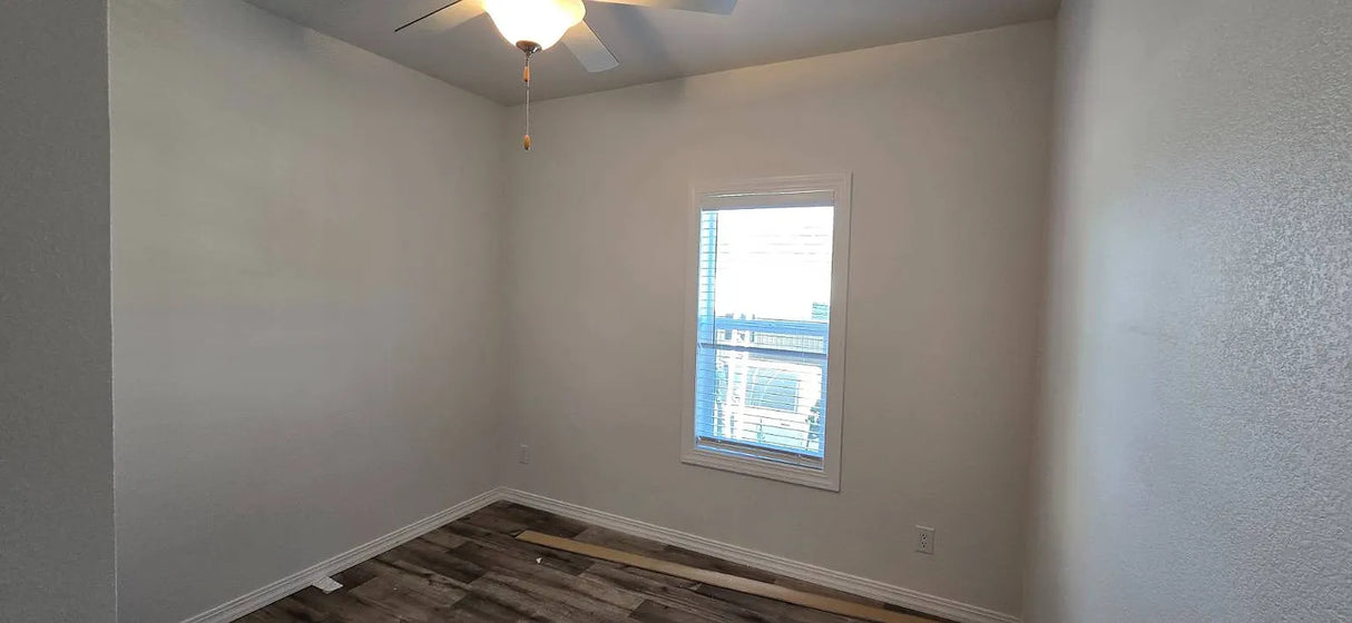 Terrace Views, Space 5