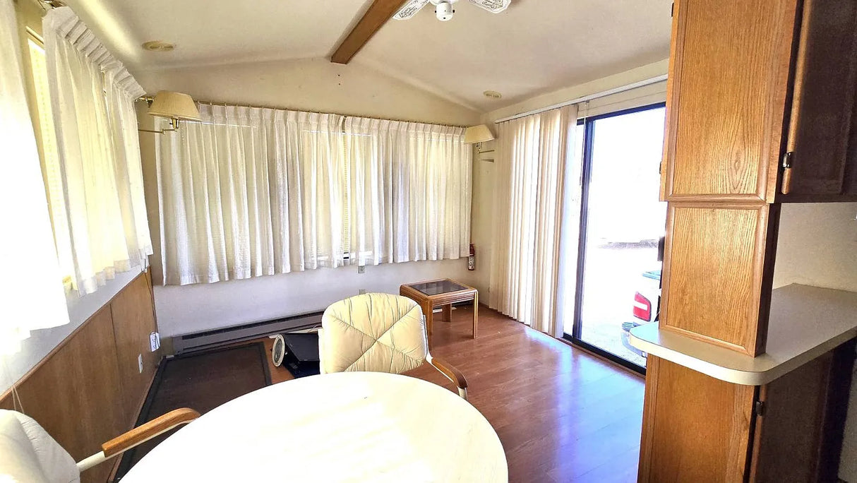 Palm Drive Court, Space D13