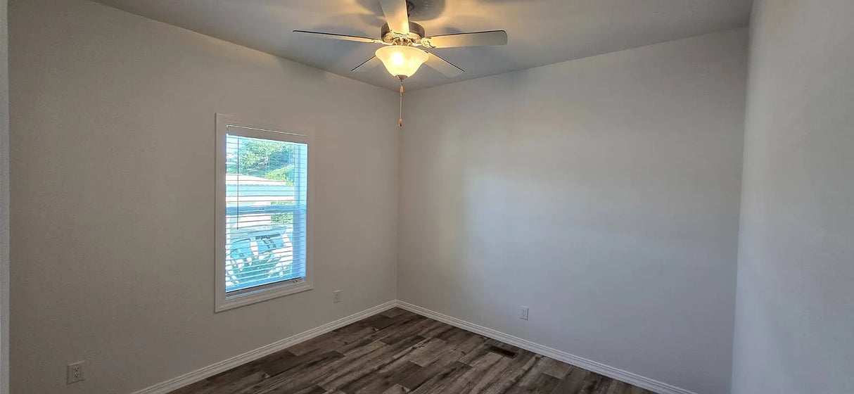 Terrace Views, Space 5