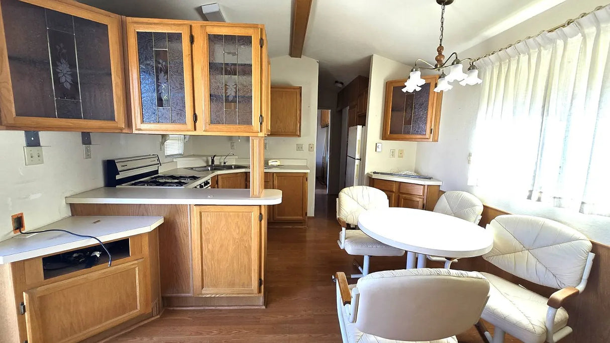 Palm Drive Court, Space D13