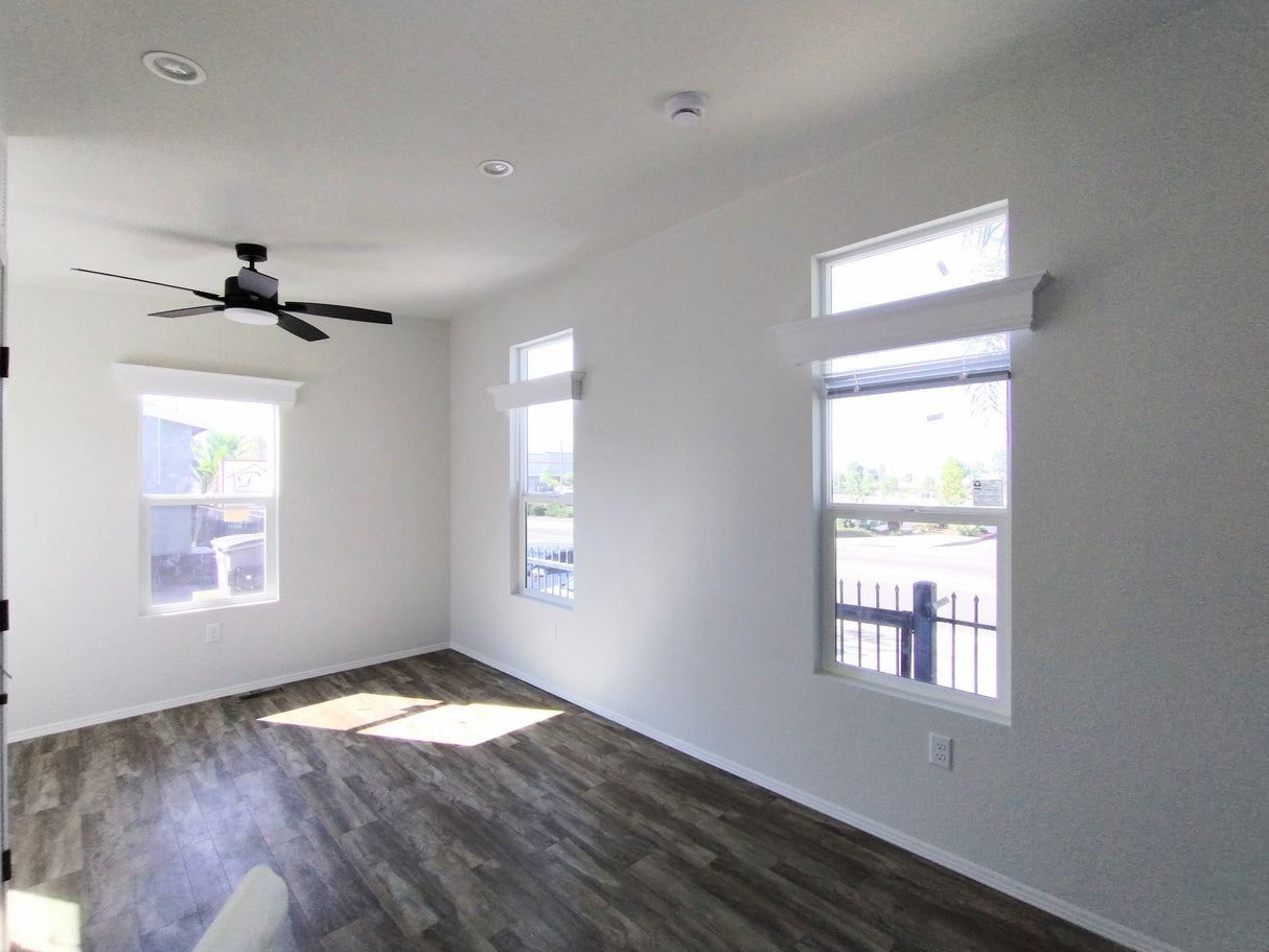 Pacific Chalet ADU SM8A- 1BD & 1BA - 398sqft